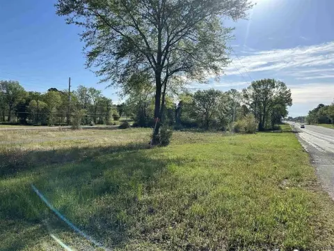 Commercial Land with Dual-Route Access