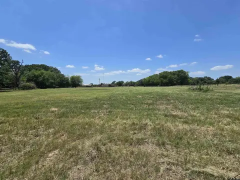 Fenced Homesite Acreage