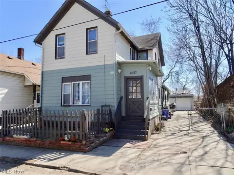 Cleveland Duplex with Income Potential