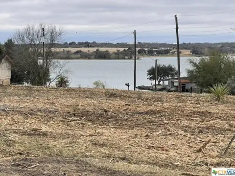 Land with Stunning Water Views