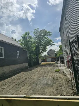Chicago Land Across From Sherman Park