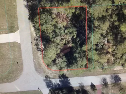 Residential Corner Lot in Ocala