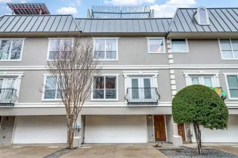 Three-Story Condo with Rooftop Deck