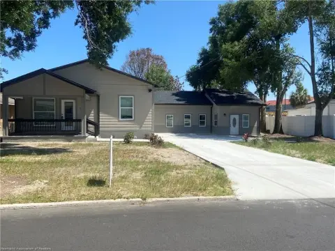 Duplex With Private-Entry Suite
