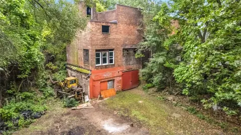 Commercial Land with Warehouse