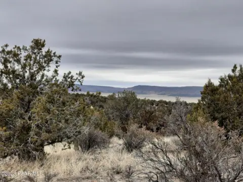 Land with Aubrey Cliffs Views