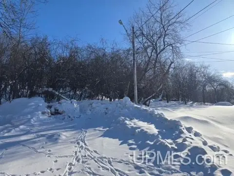 Residential Land in Iron Mountain