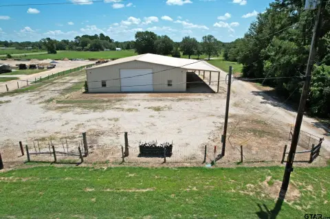 Metal Flex Building with Apartment