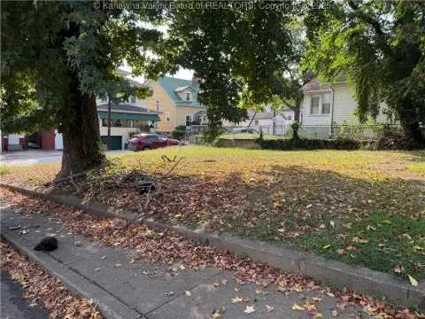 Charleston Land with Utilities