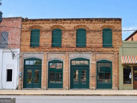 Restaurant Building with Unfinished Upper Level