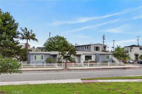 Three-Unit Triplex with Private Garages