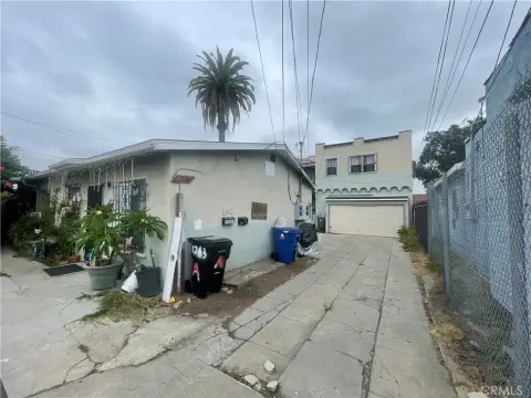 Los Angeles Quadruplex Near USC