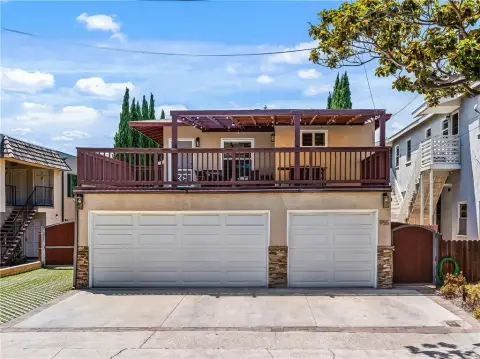 Duplex With Two Detached Homes