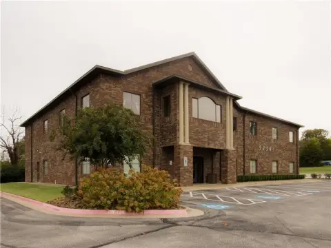 Adaptable Commercial Space in Springdale