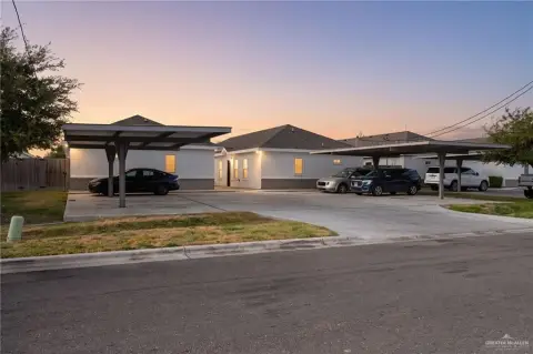 Four-Unit Income Quadplex