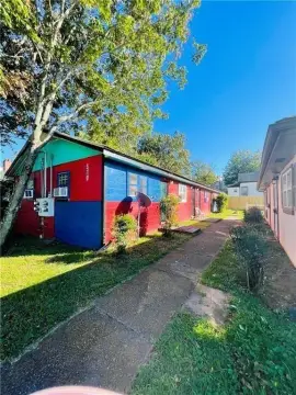 Quadplex Apartment Building