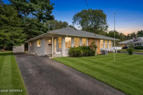 Duplex with Three-Season Room