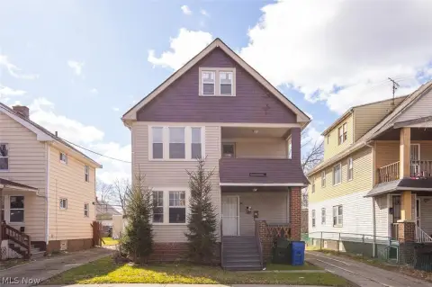 Updated Duplex in Cleveland