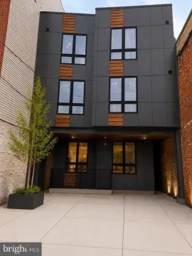 Modern Apartments Near Fairmount Park