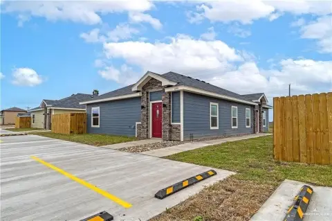 Modern Duplex with Open Layouts
