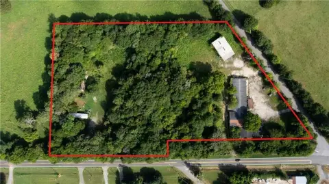 Level Commercial Land