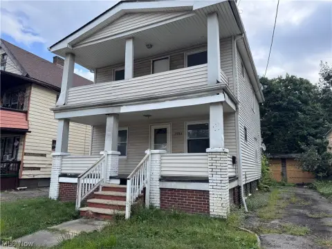Renovated Duplex with Two-Bedroom Units