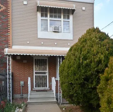 Semi-Attached Single-Family Home