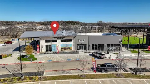 Retail Space in Willow Park