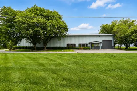 Warehouse with Office and Mezzanine