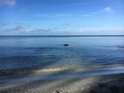 Gulf-Front Waterfront Land
