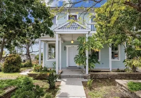 Renovated Quadplex with ADU