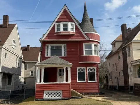 Victorian Triplex in Cleveland, OH