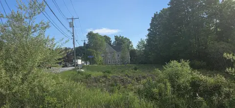 Commercial Land with Two Entrances