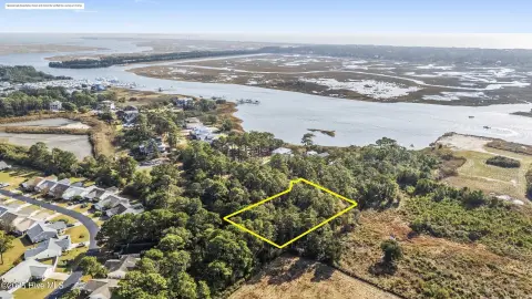 Water-View Homesite Near Carolina Coast