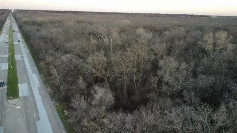 Unimproved Commercial Land