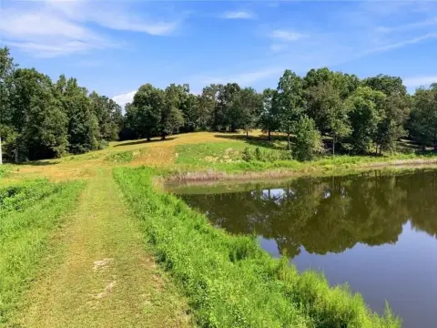 Agricultural Land with Private Lake
