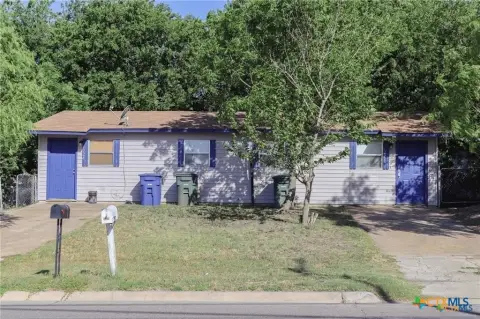 Renovated Duplex with Fenced Yard