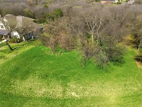 Residential Land in Lake Ridge