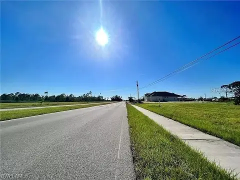 Spacious Lot in Cape Coral