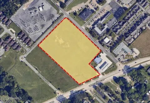 Commercial Land