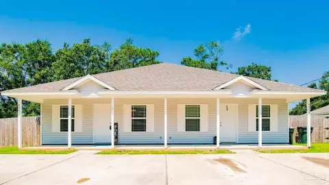 Four-Unit Quadplex with Modern Interiors