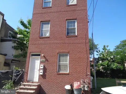 Fully Renovated Duplex