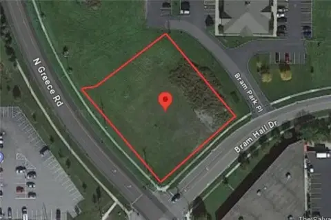 Vacant Land in High-Traffic Area