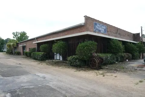 Versatile Commercial Building in McComb
