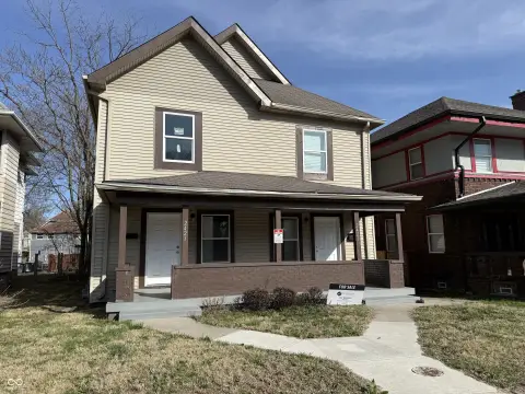 Renovated Duplex Near Ivy Tech