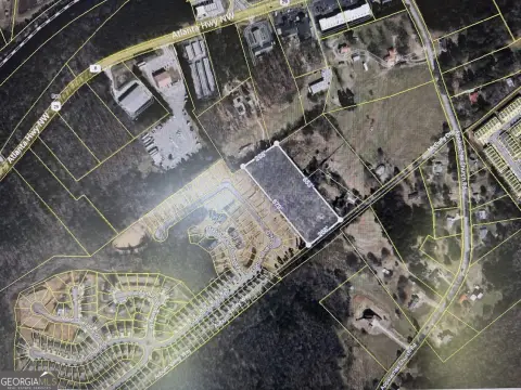 Residential Land in Auburn, GA