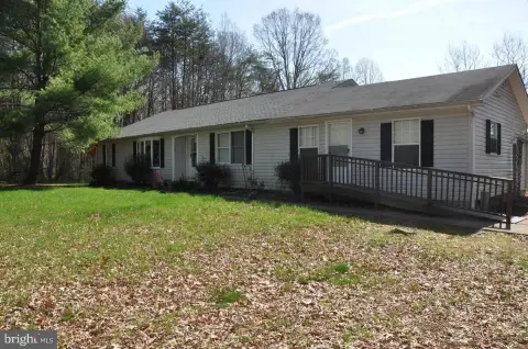 Rambler Triplex with Accessible Ramp