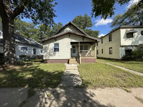 Turnkey Triplex Near School, Park