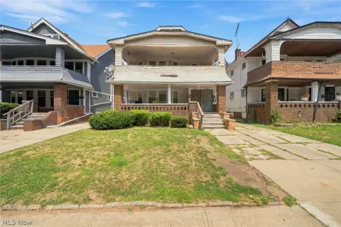 Eight-Bedroom Triplex