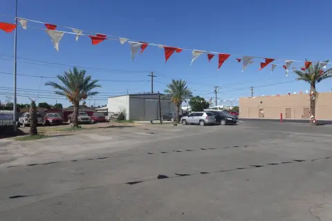 Corner Retail/Office Land Site